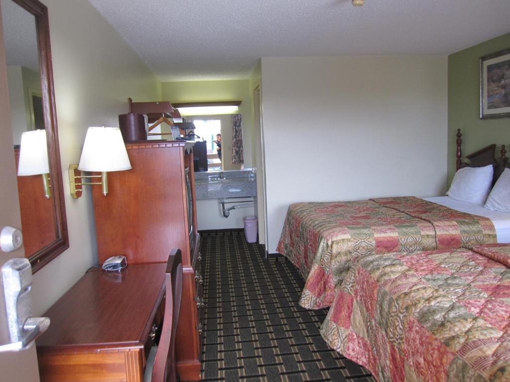 Hospitality Inn Bowmansville Ruang foto